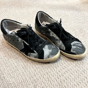 Golden Goose Women’s Sneakers size 36 US 6. Genuine Italian Leather.